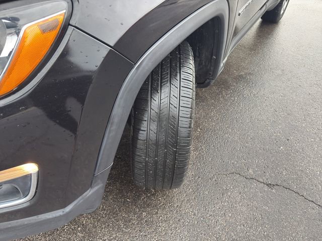 Used 2017 Jeep Compass Limited image 26