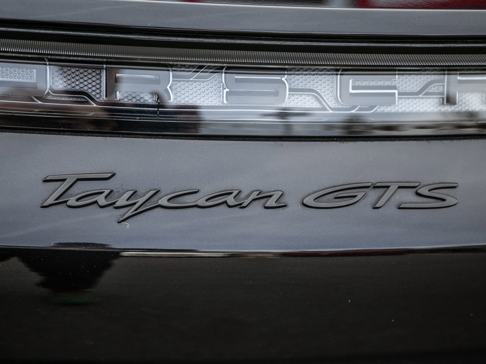 Certified 2023 Porsche Taycan GTS image 27