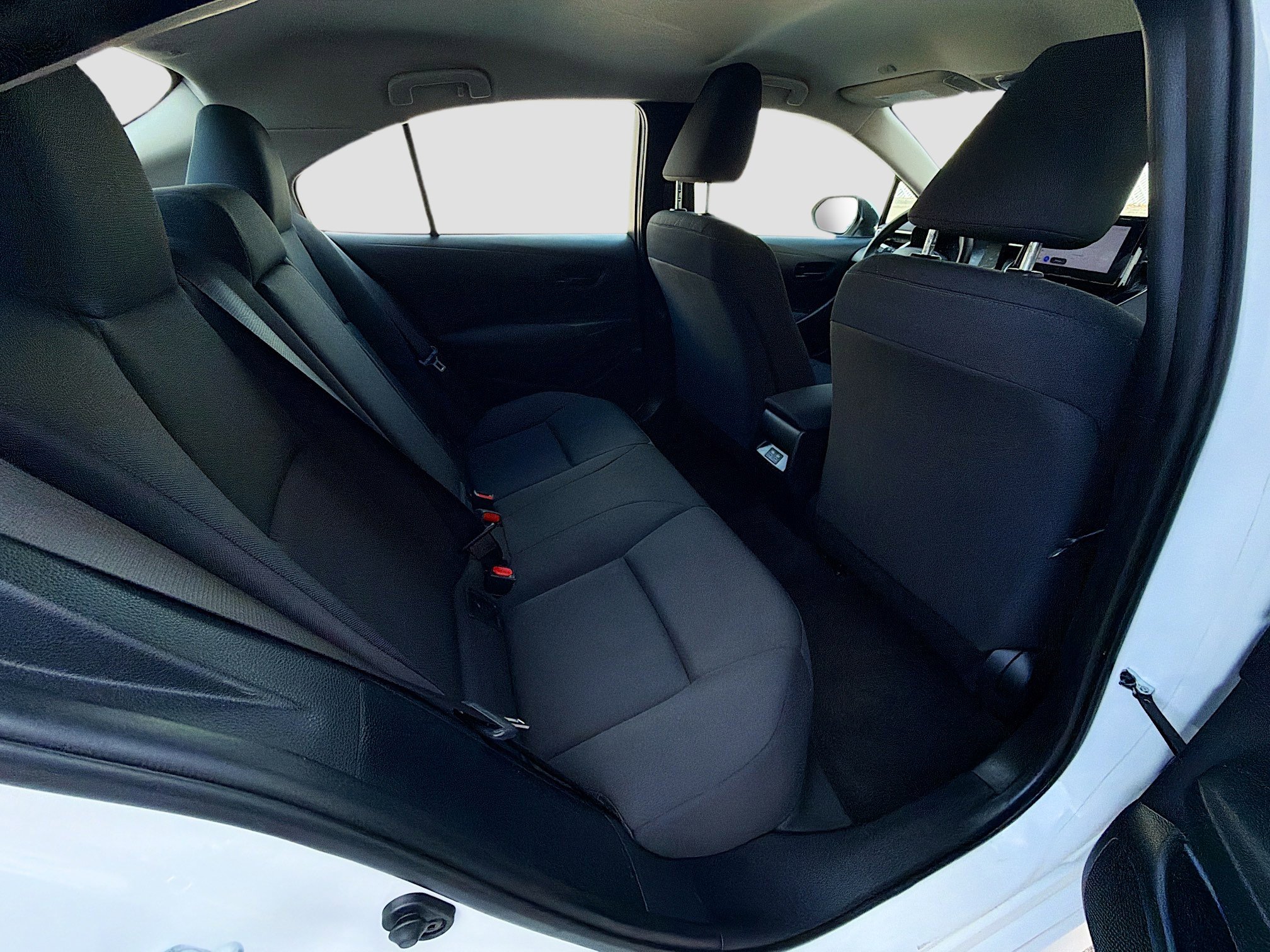 Used 2024 Toyota Corolla LE image 27