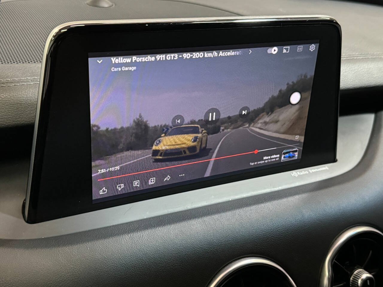 Used 2018 Kia Stinger GT2 AWD/4WD image 51