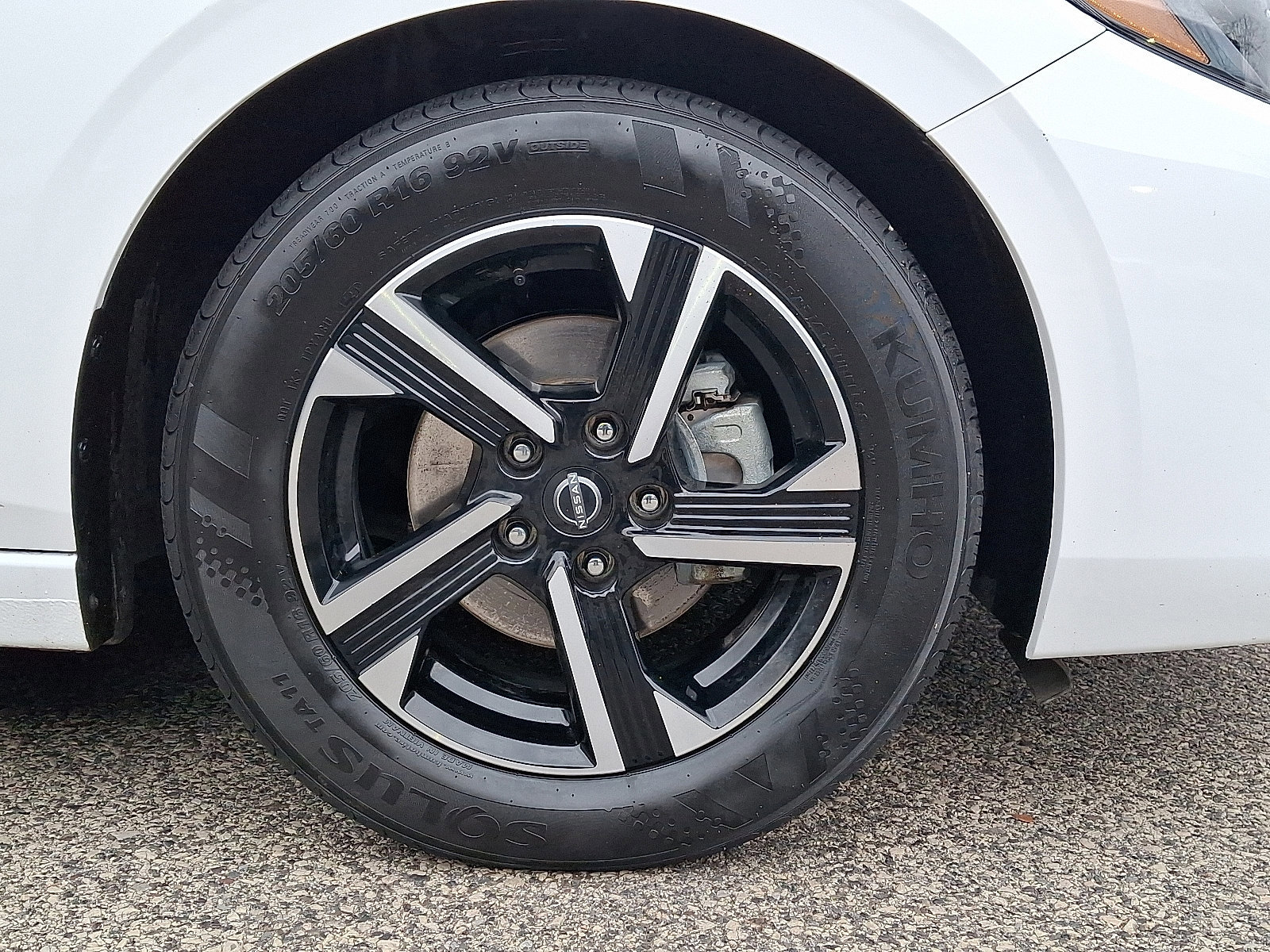 Certified 2024 Nissan Sentra SV FWD image 8
