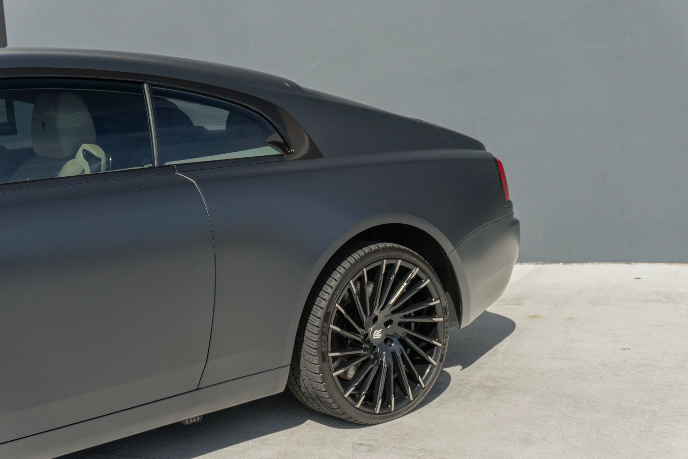 Used 2016 Rolls-Royce Wraith image 26