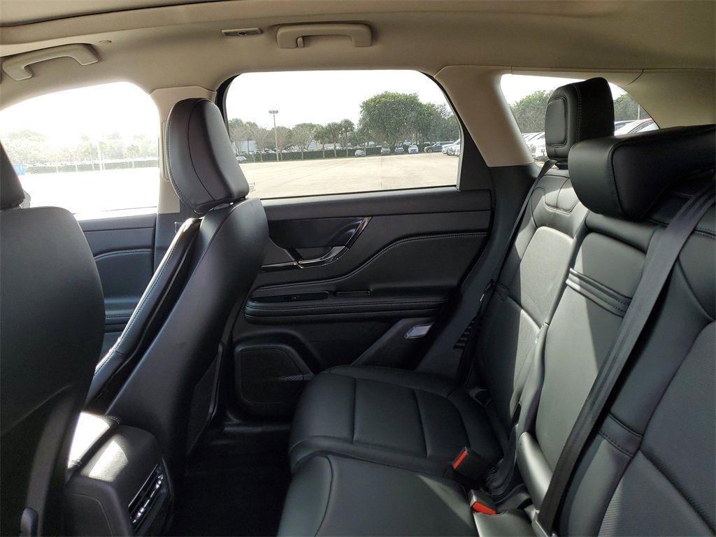 New 2026 Lincoln Corsair Reserve w/ Jet Appearance Package image 11