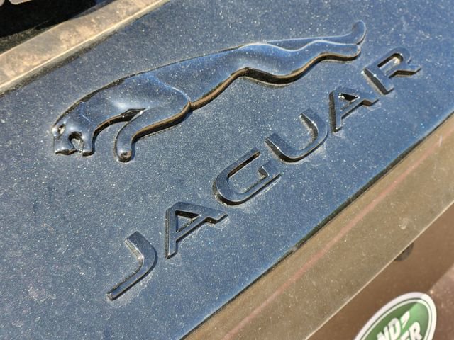 Used 2026 Jaguar F-PACE R-Dynamic S image 9