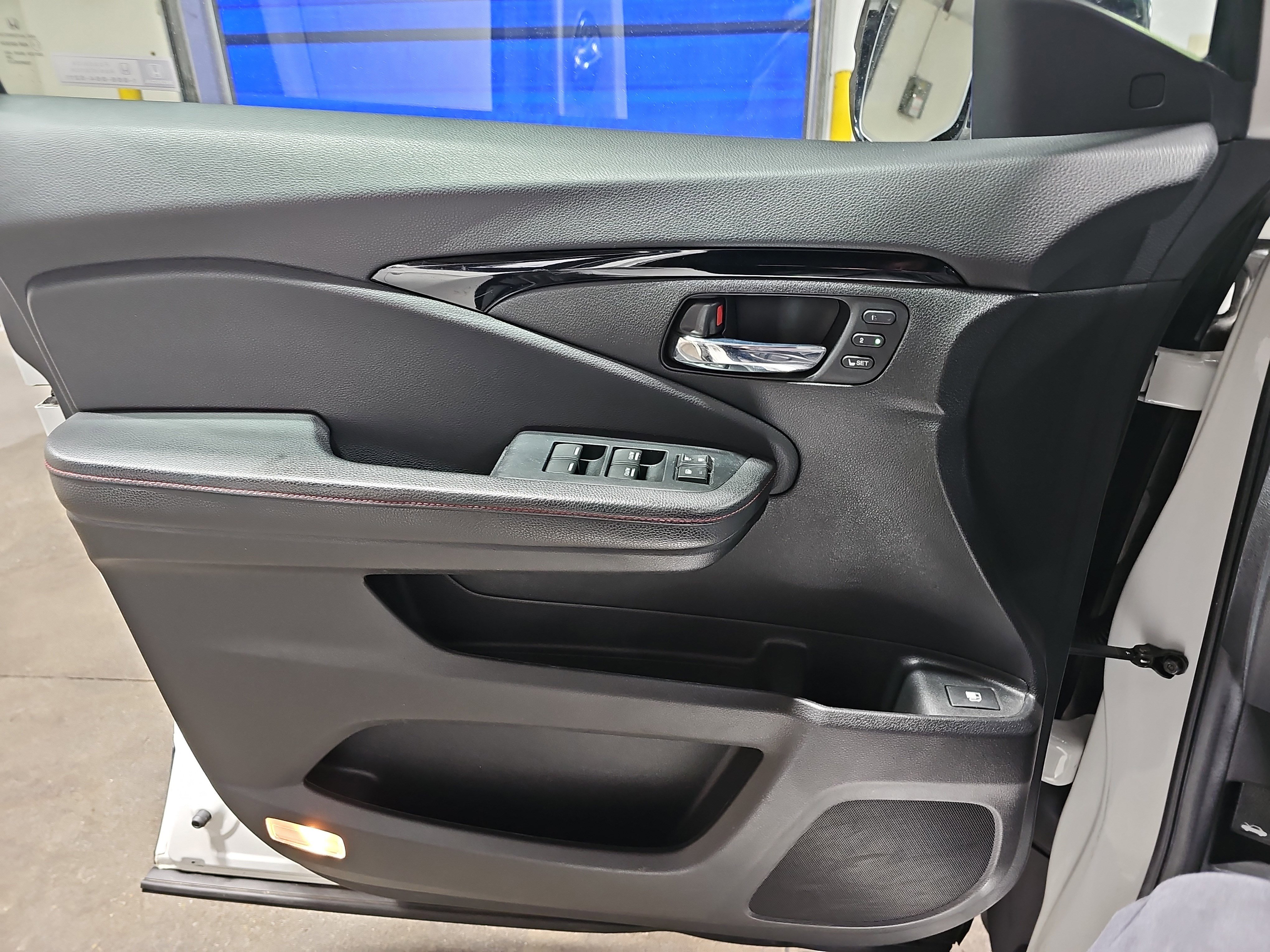 Used 2021 Honda Ridgeline Black Edition image 27