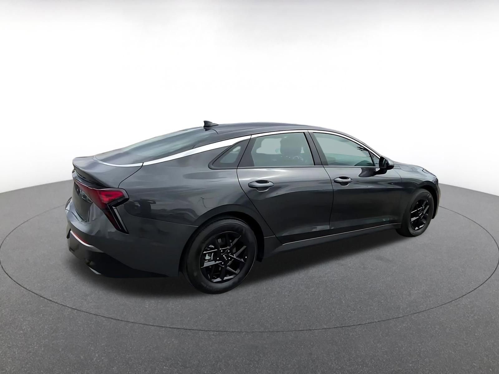 Used 2025 Kia K5 LXS image 15