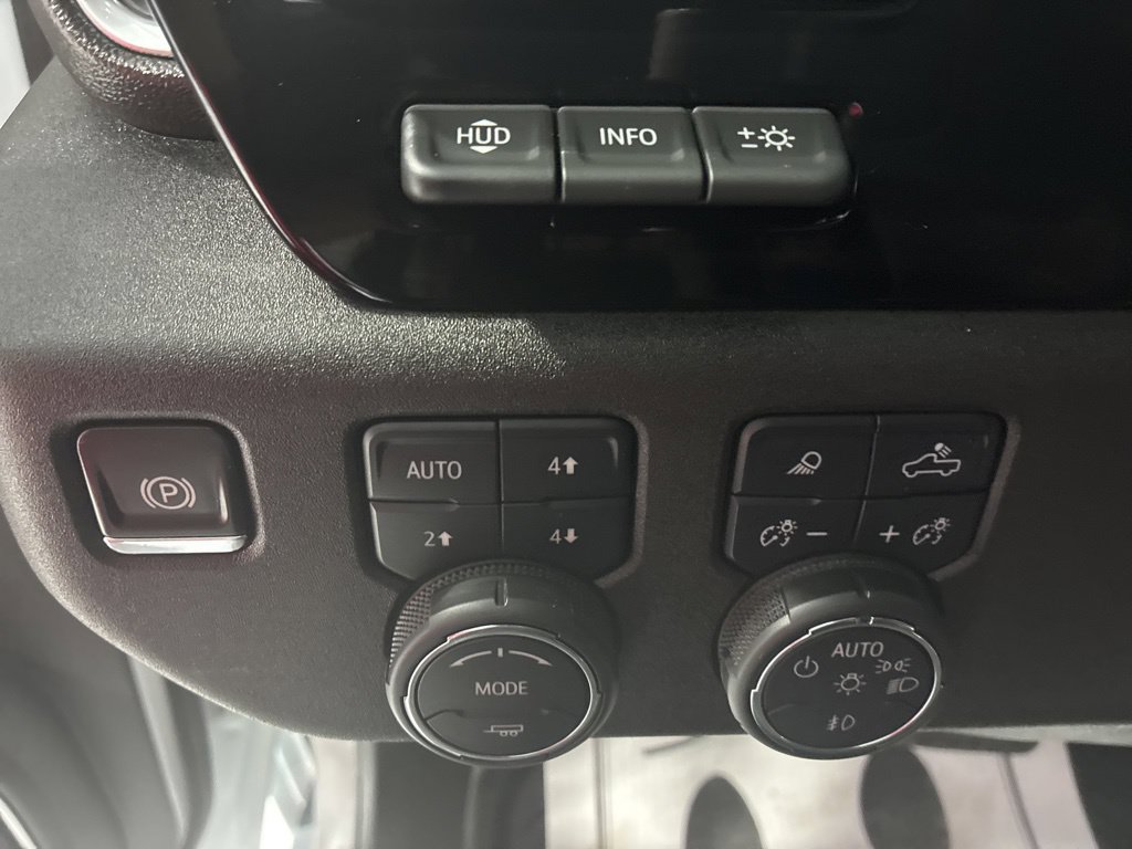 Used 2025 Chevrolet Silverado 2500 LTZ w/ LTZ Premium Package AWD/4WD image 23