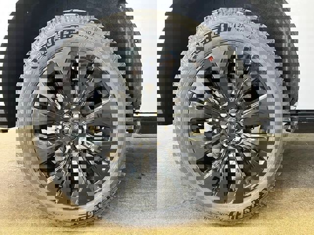 New 2025 Ford Expedition Platinum w/ Stealth Appearance Package image 24