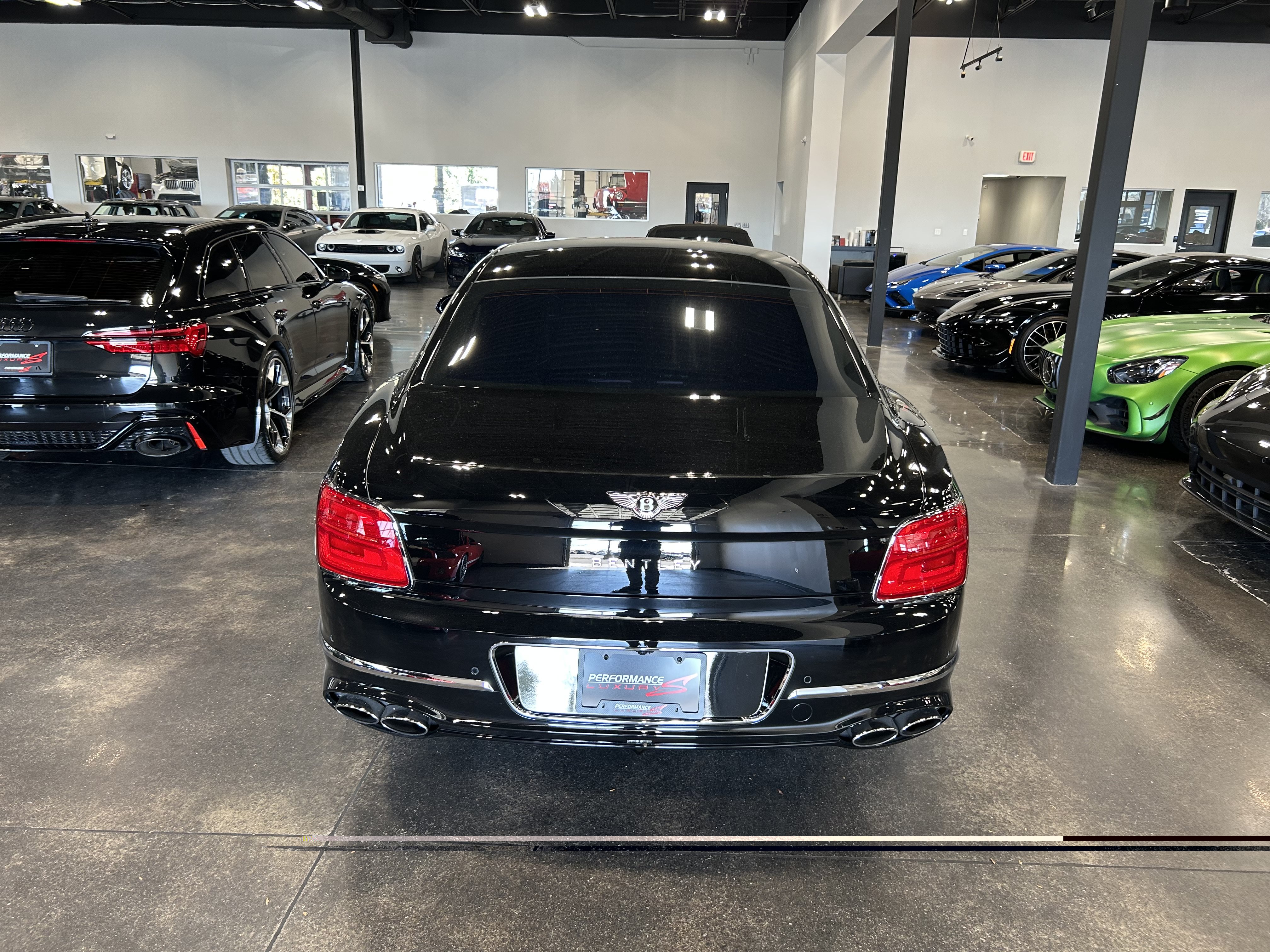 Used 2021 Bentley Flying Spur V8 AWD/4WD image 4