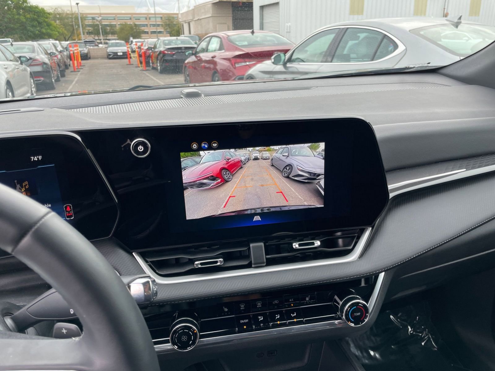 Used 2025 Chevrolet Equinox LT image 17