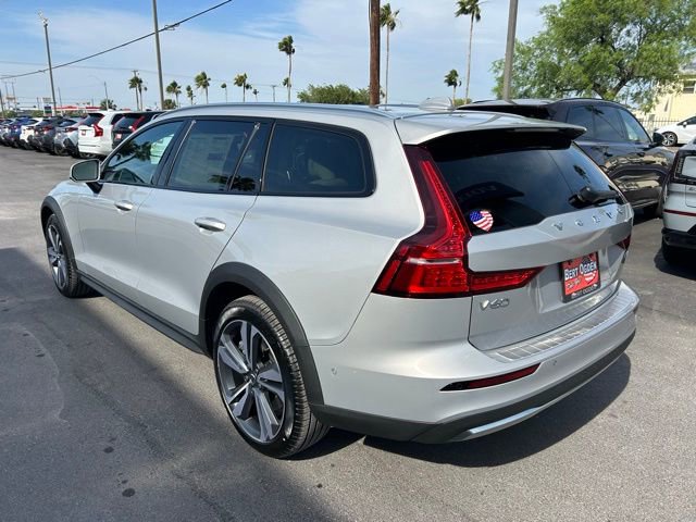 New 2025 Volvo V60 B5 Cross Country Plus w/ Protection Package Premier AWD/4WD image 5