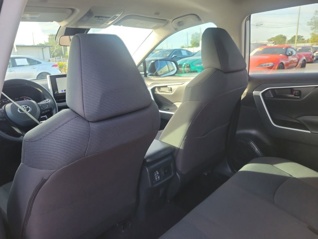 Used 2024 Toyota RAV4 LE image 10