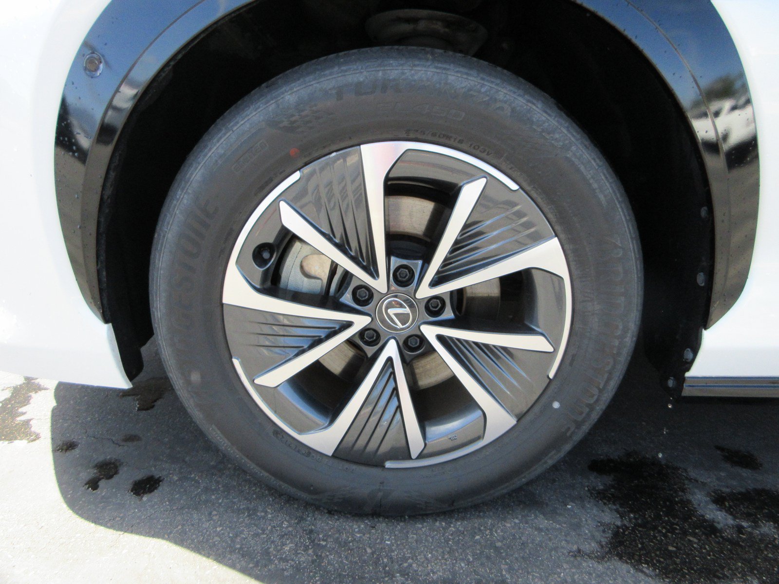 Used 2023 Lexus RZ 450e Premium w/ Technology Package AWD/4WD image 17