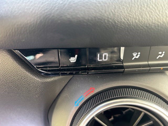 Used 2022 Chevrolet Blazer LT FWD image 30