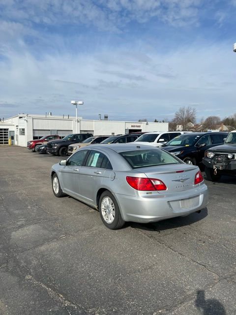 Used 2009 Chrysler Sebring Touring FWD image 7