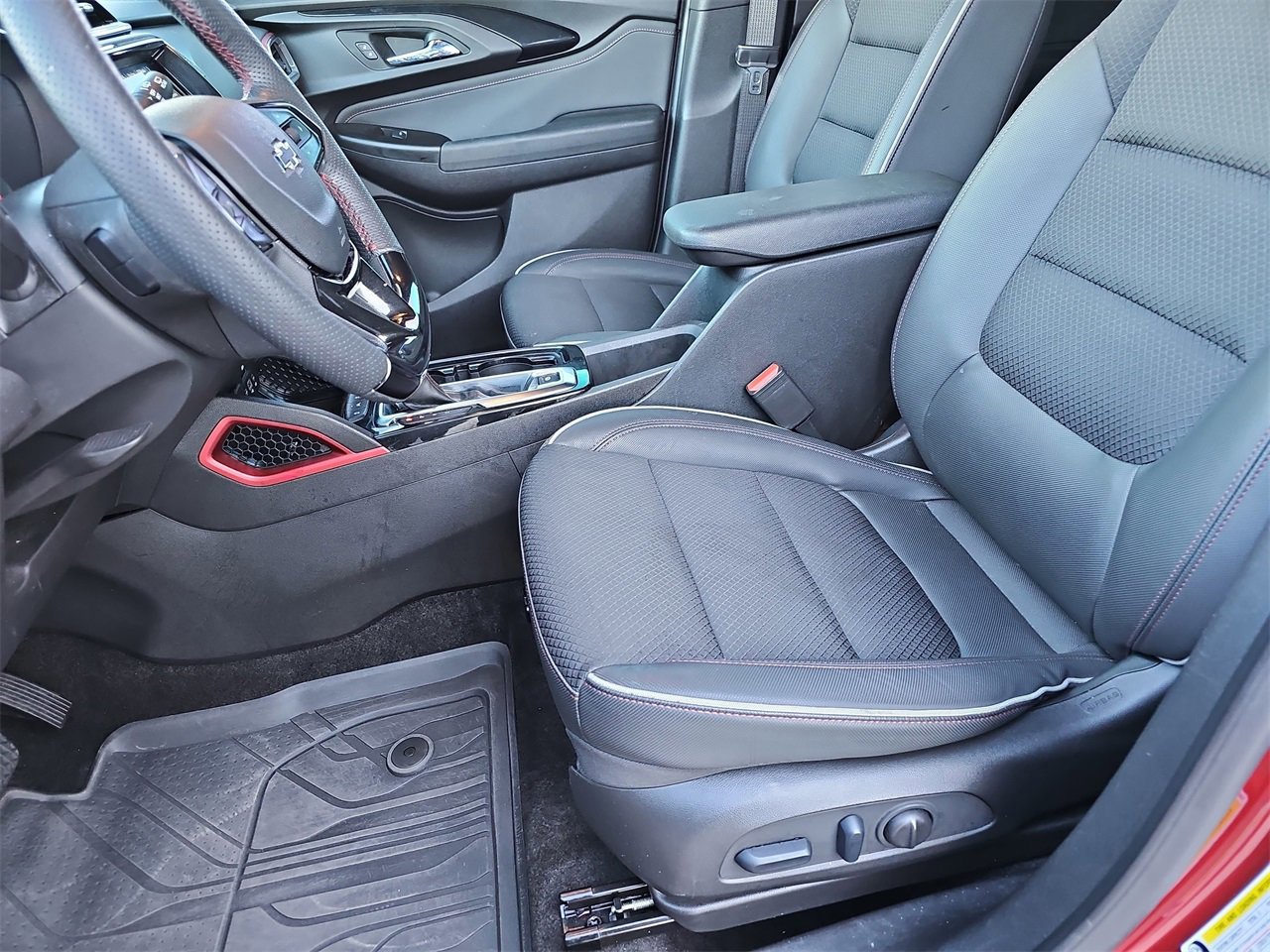 Certified 2023 Chevrolet TrailBlazer RS w/ Sun and Liftgate Package image 15