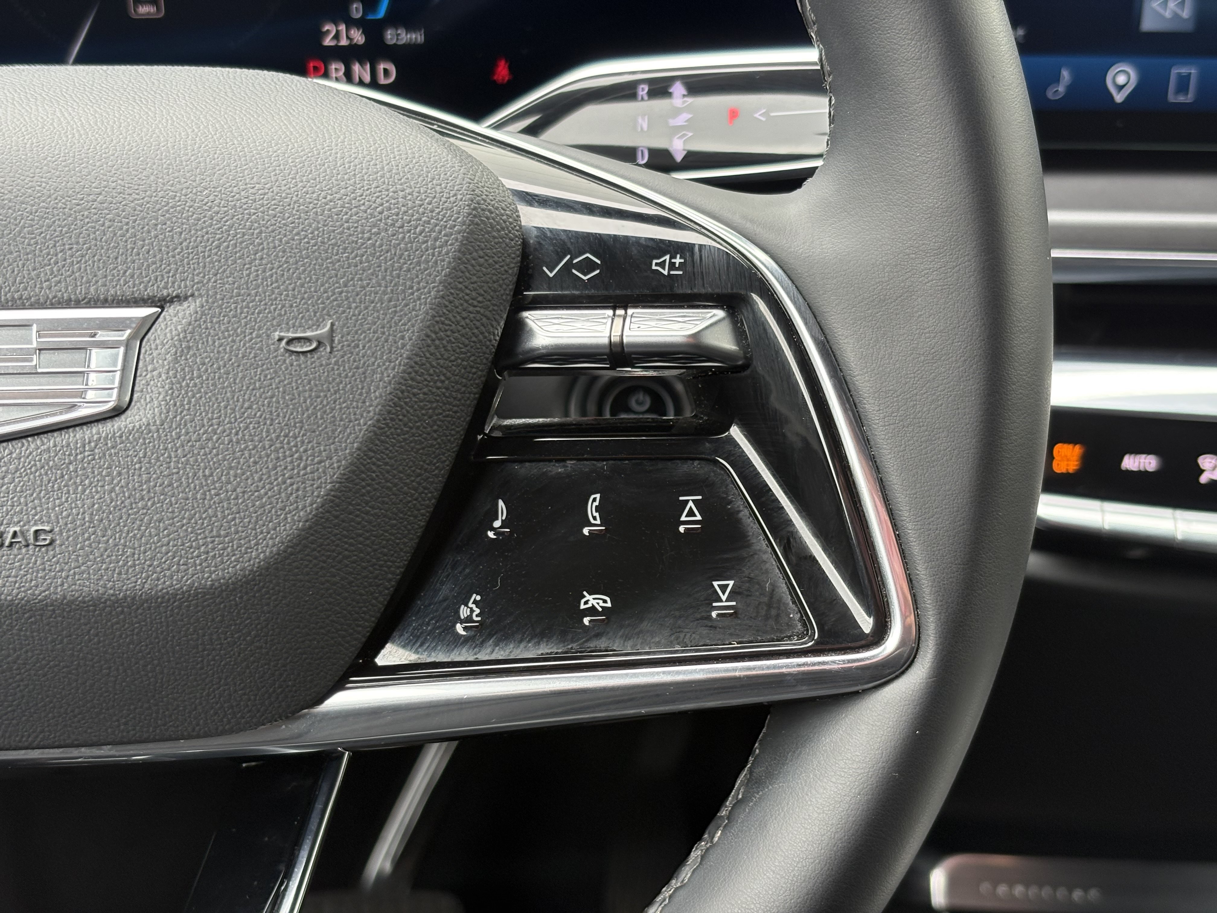 Certified 2024 Cadillac Lyriq Tech AWD/4WD image 18