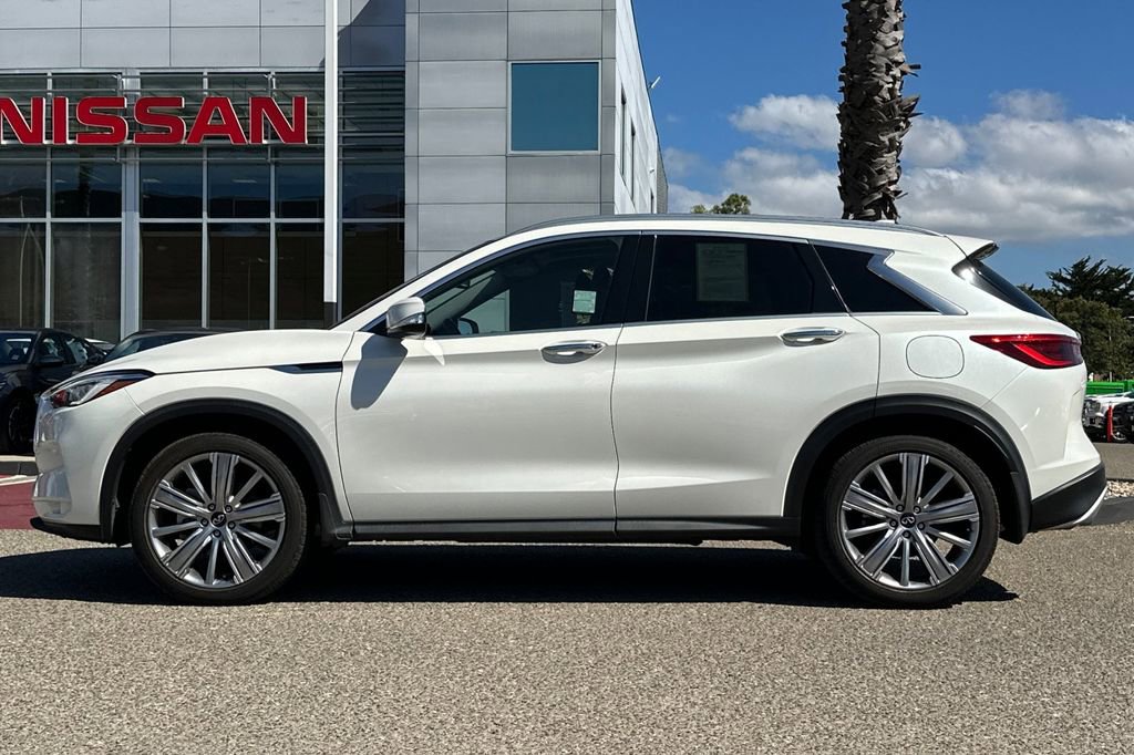 Used 2022 INFINITI QX50 Sensory image 7