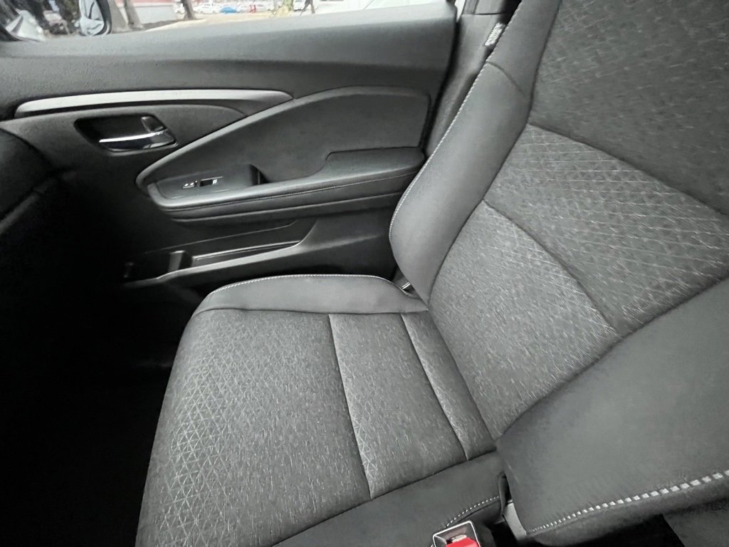 Used 2021 Honda Passport Sport image 13