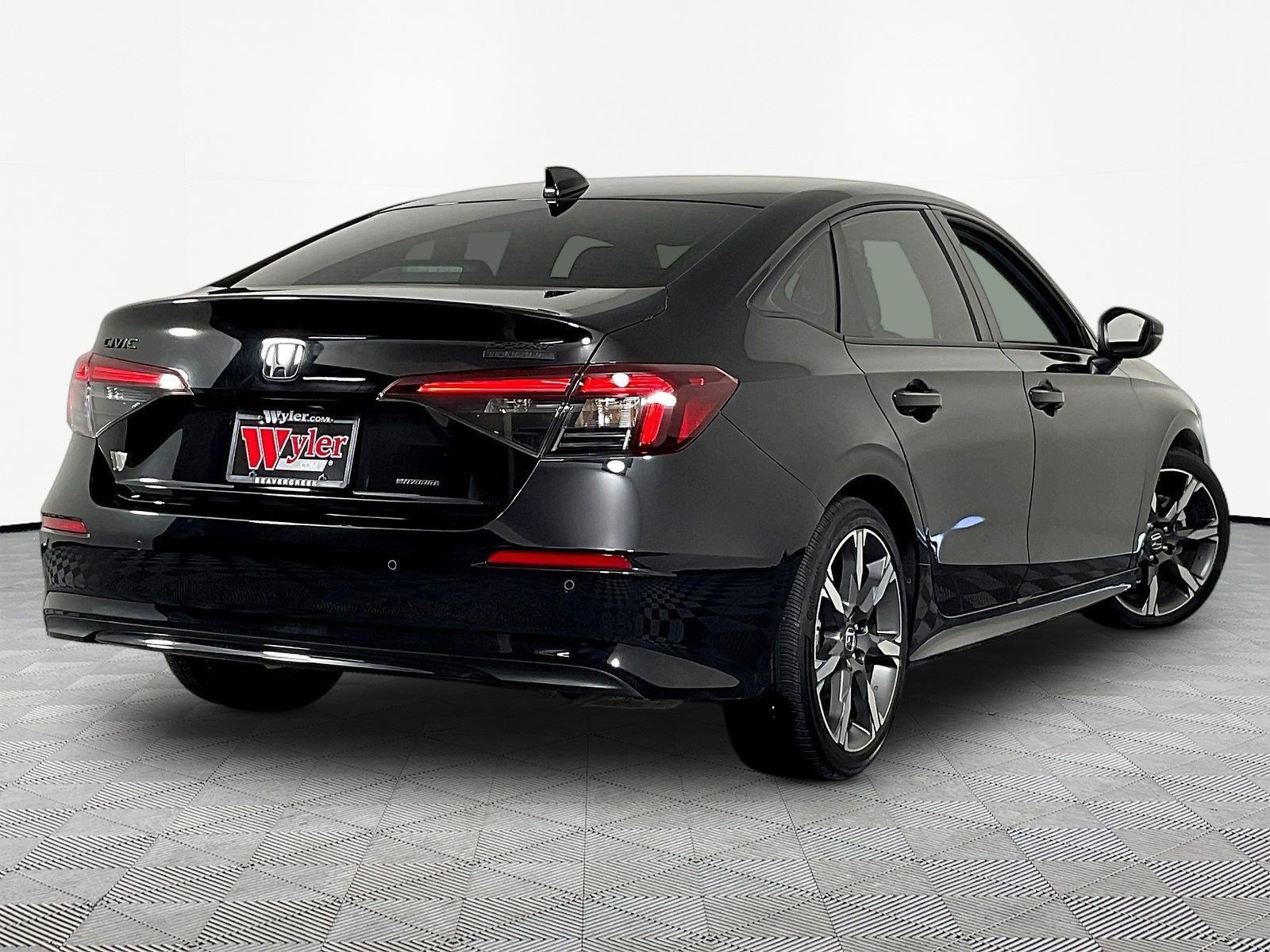 Used 2025 Honda Civic Sport image 6