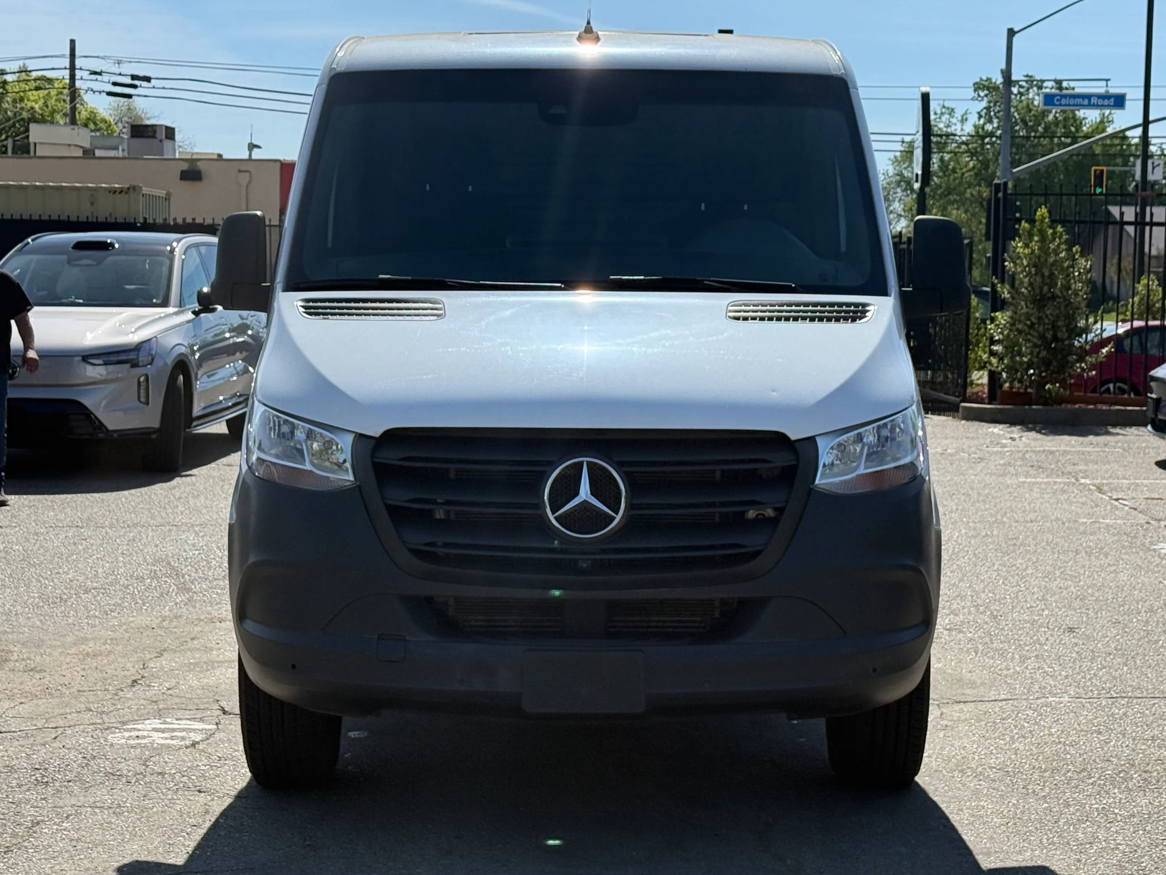 Used 2022 Mercedes-Benz Sprinter 1500 image 2