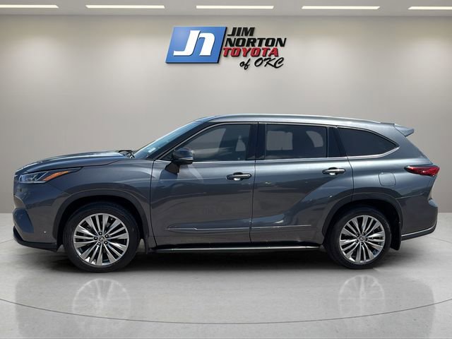 Used 2023 Toyota Highlander Platinum FWD image 8