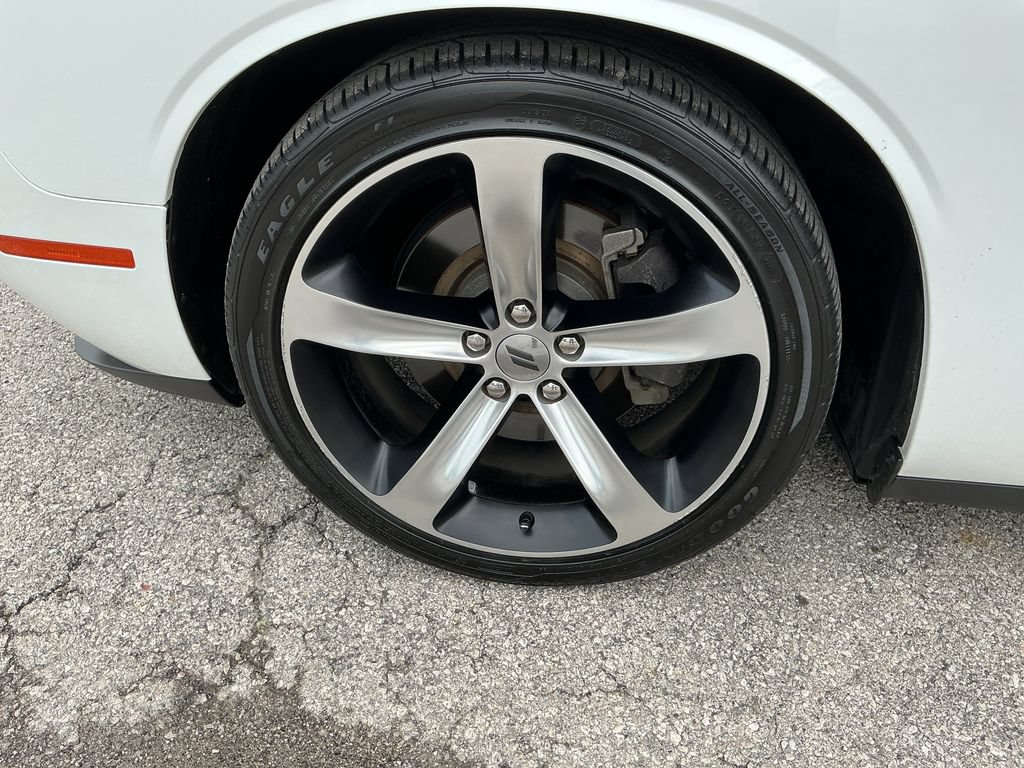 Certified 2018 Dodge Challenger R/T Plus RWD image 32