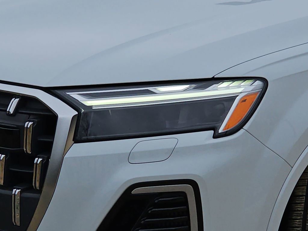 Used 2025 Audi Q7 3.0T Premium Plus w/ Premium Plus Package image 17