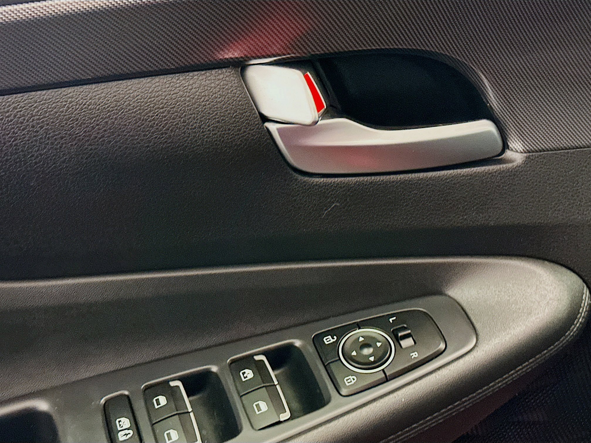 Used 2023 Hyundai Santa Fe SE image 15