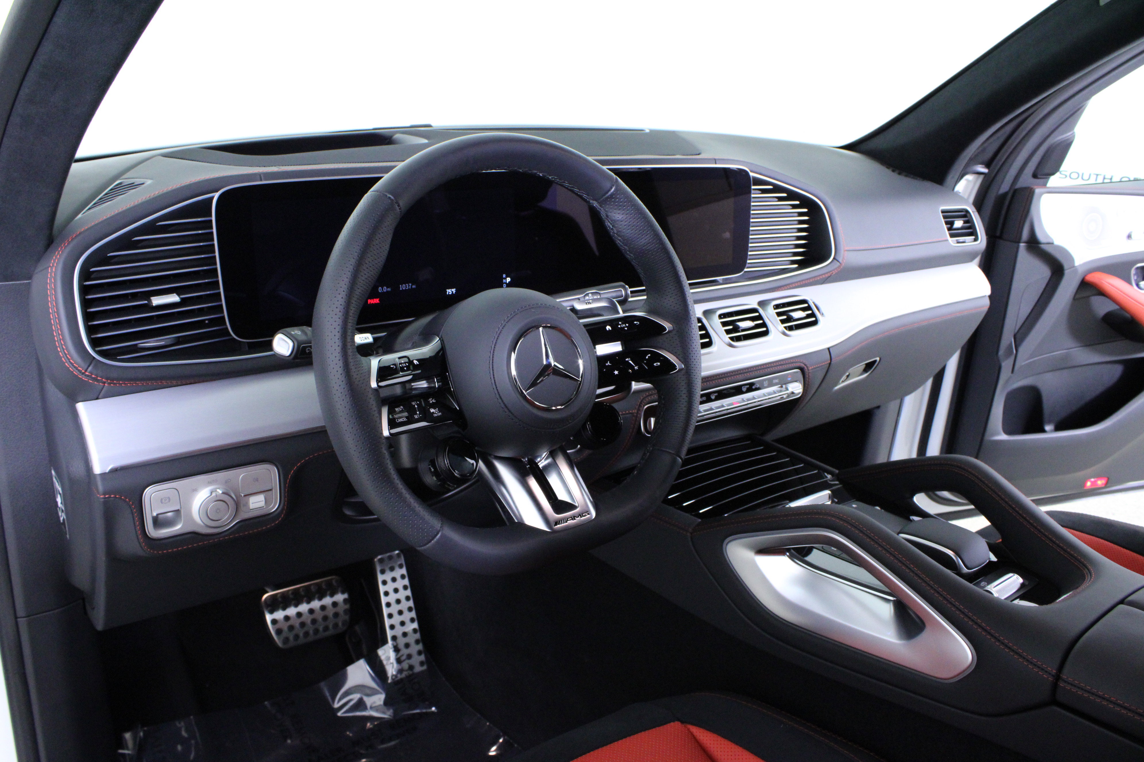 Used 2025 Mercedes-Benz GLE 63 AMG S image 25