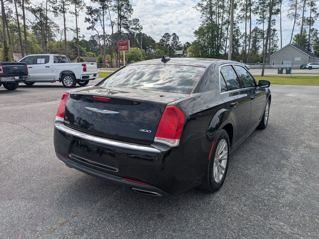 Used 2017 Chrysler 300 Limited w/ Value Package image 3