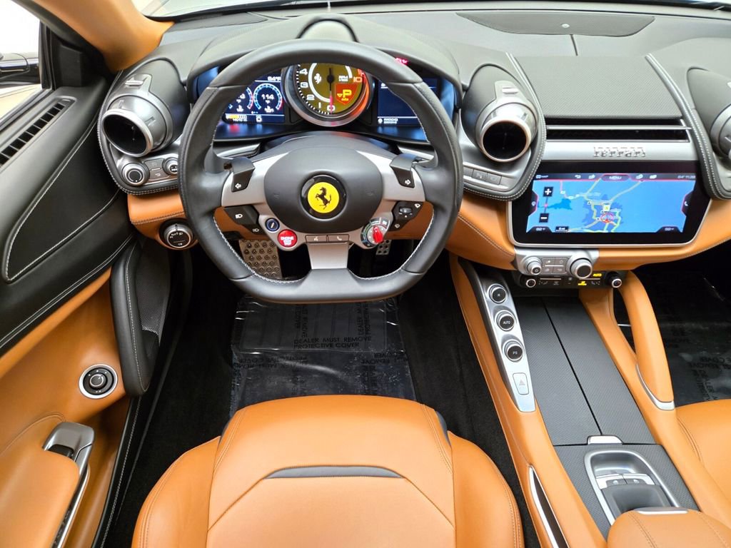 Used 2017 Ferrari GTC4Lusso AWD/4WD image 21