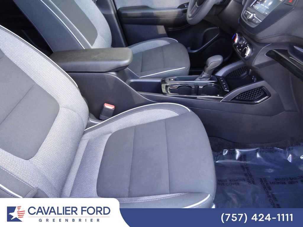 Used 2023 Chevrolet TrailBlazer LT FWD image 11