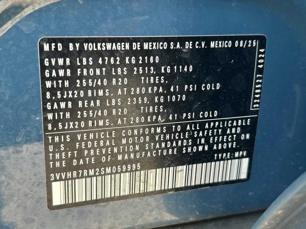 Certified 2025 Volkswagen Tiguan SE R-Line FWD image 58