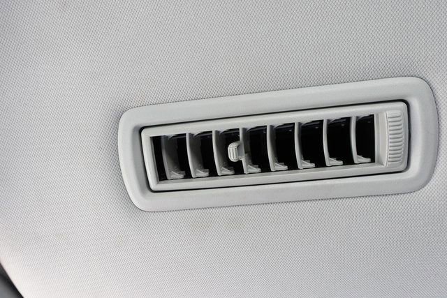 Used 2022 Toyota Highlander Limited image 31