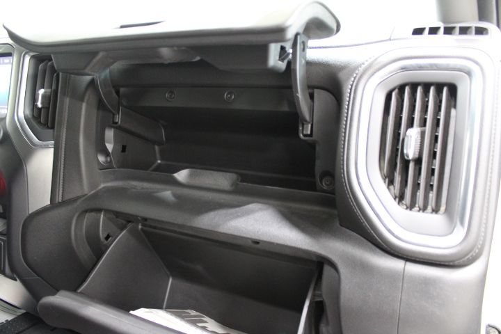 Used 2019 Chevrolet Silverado 1500 LT w/ All-Star Edition AWD/4WD image 25