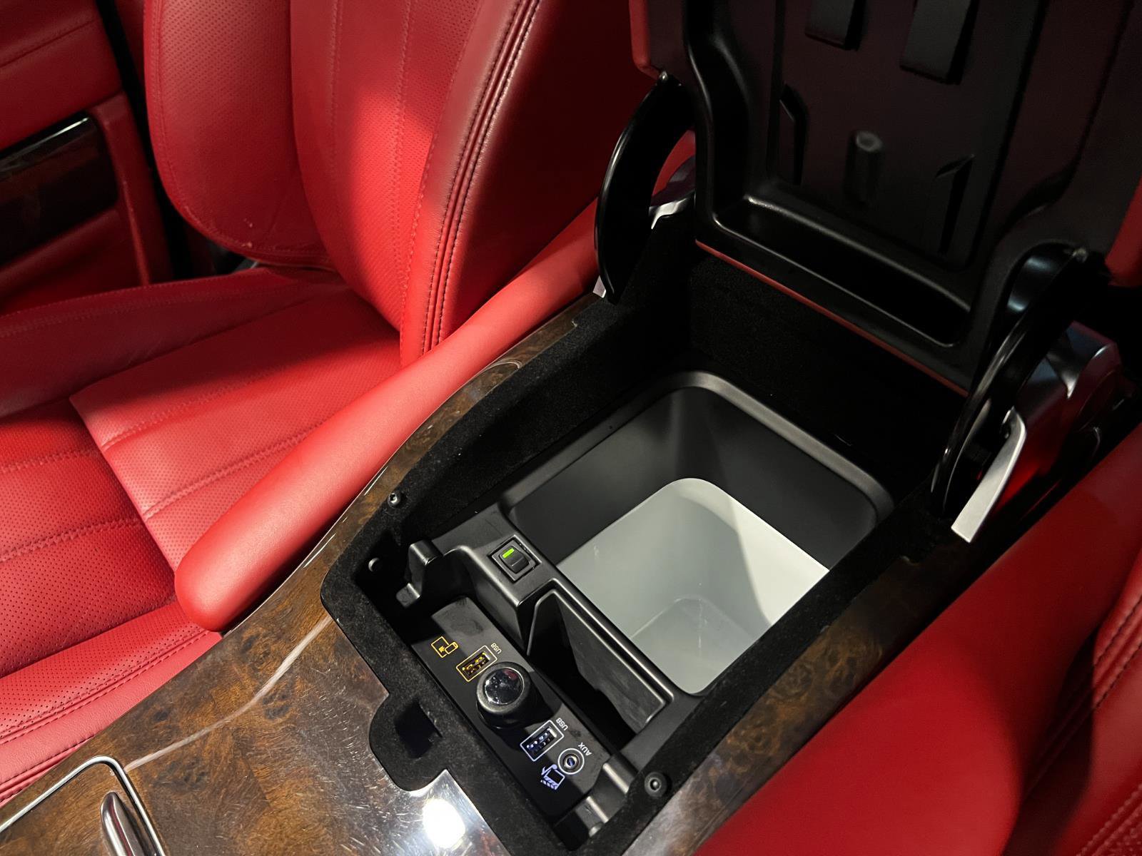 Used 2015 Land Rover Range Rover Autobiography image 21