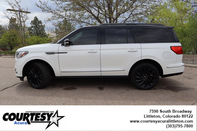 Used 2021 Lincoln Navigator Black Label w/ Special Edition Package AWD/4WD image 3