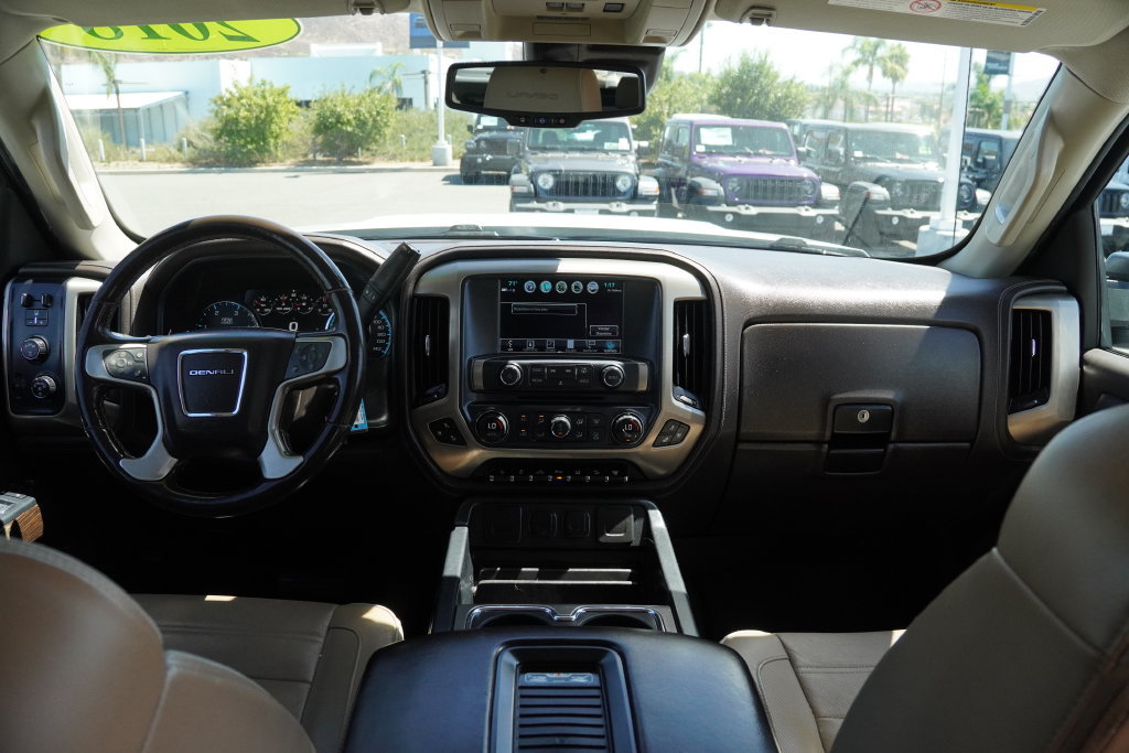 Used 2018 GMC Sierra 2500 Denali w/ Duramax Plus Package AWD/4WD image 35