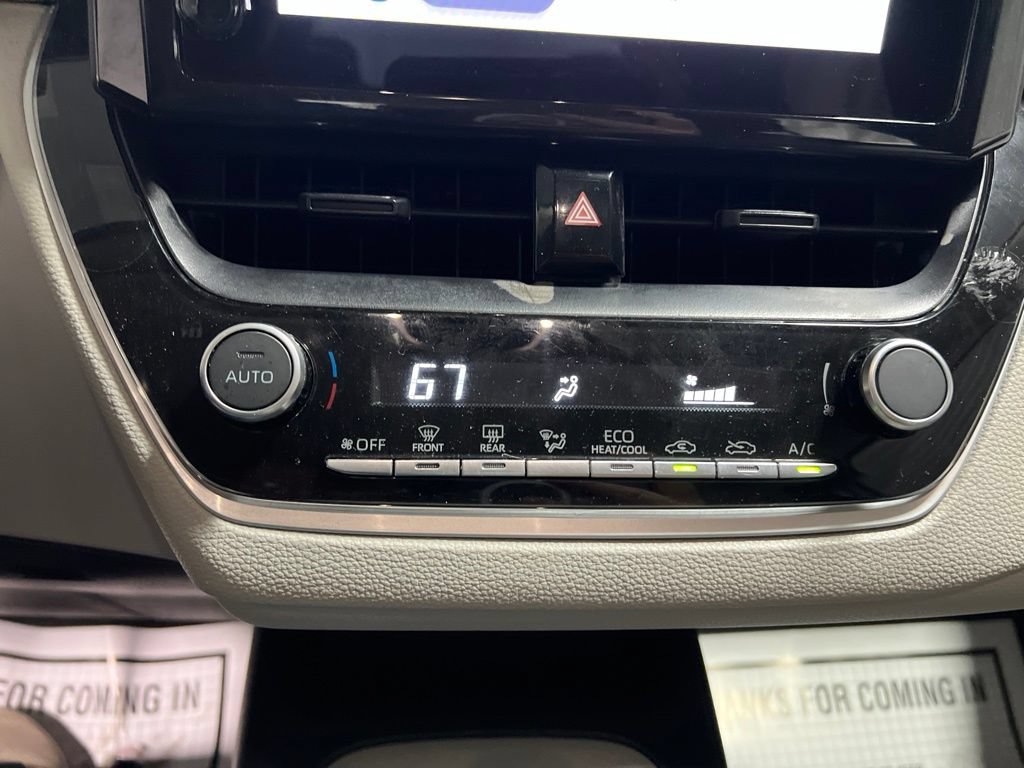Used 2024 Toyota Corolla LE FWD image 29