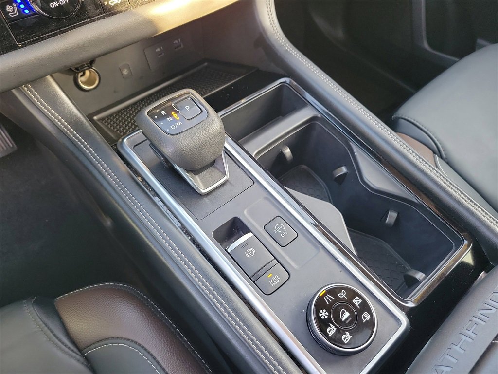 Certified 2023 Nissan Pathfinder Platinum image 23