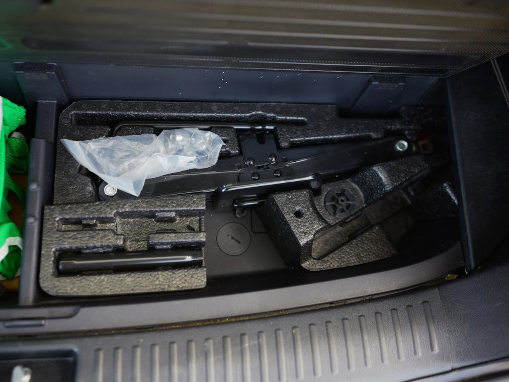 Used 2016 Kia Sorento LX w/ LX Convenience Package image 29