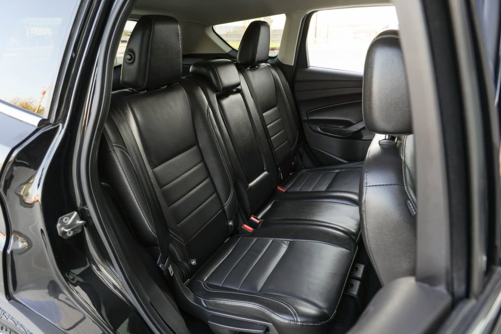 Used 2015 Ford Escape Titanium image 24