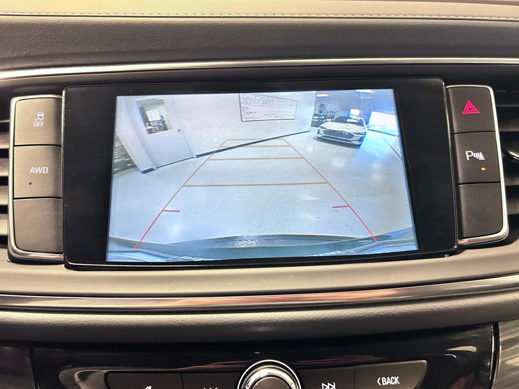 Used 2019 Buick Enclave Essence image 15