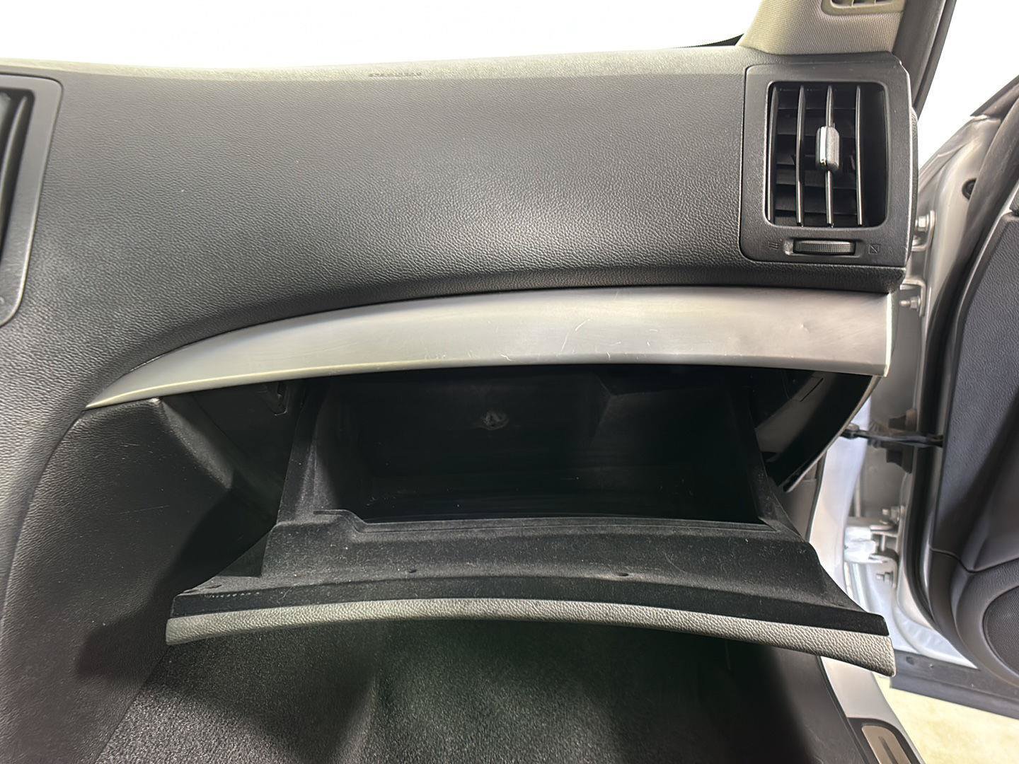 Used 2013 INFINITI G37 x Sedan w/ Premium Pkg AWD/4WD image 23