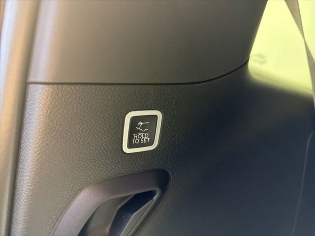 New 2026 Jeep Grand Wagoneer Summit w/ Rear Seat Video Group I image 9