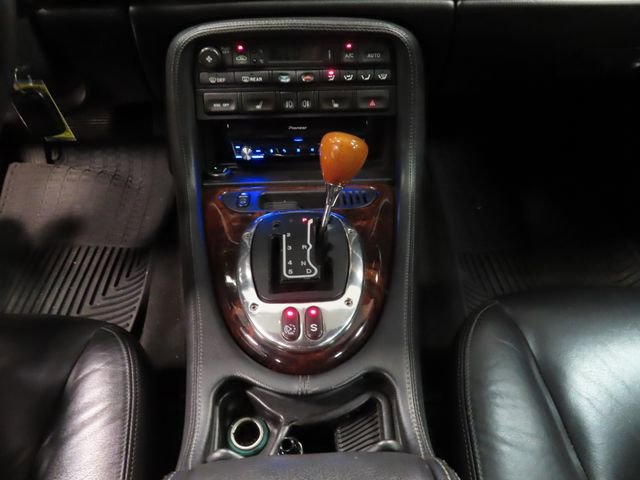 Used 2005 Jaguar XK8 Convertible image 21