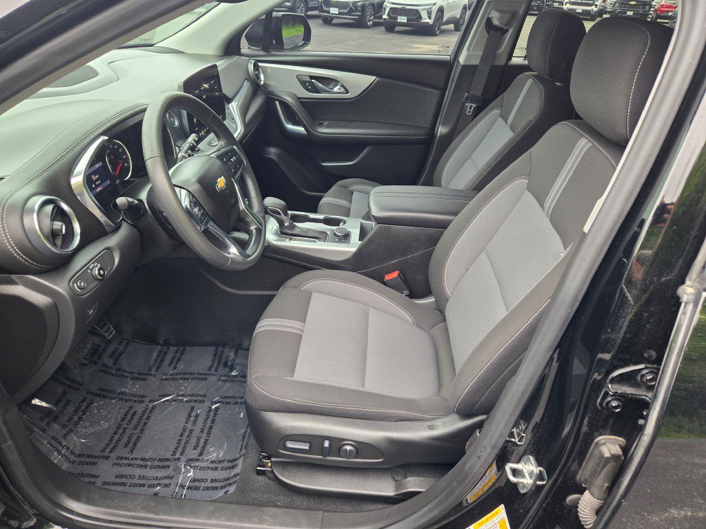 Certified 2023 Chevrolet Blazer LT w/ Convenience Package FWD image 22
