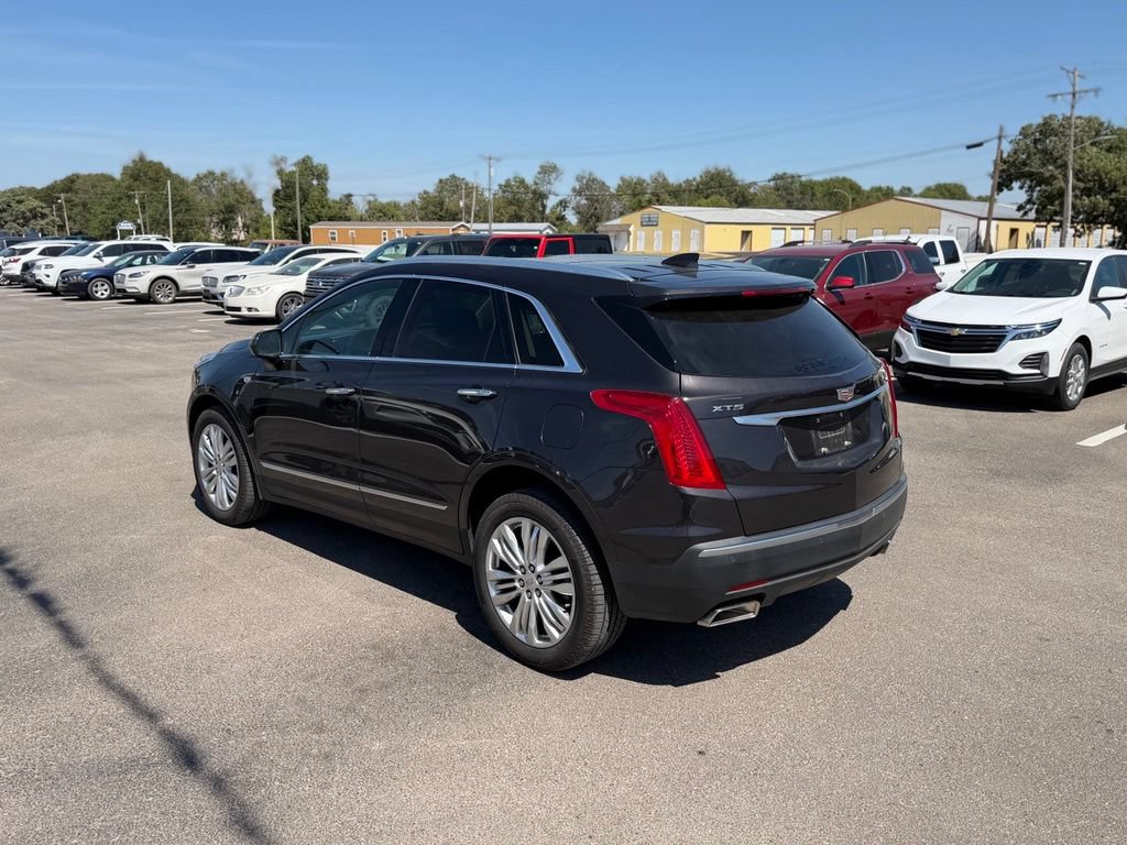 Used 2018 Cadillac XT5 Premium Luxury FWD image 6