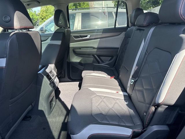 New 2026 Volkswagen Atlas Peak Edition AWD/4WD image 12